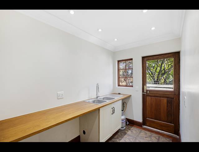 4 BEDROOM HOUSE FOR SALE IN DOUGLASDALE
